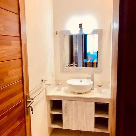 Luxury Westwood Apartment+Pool Flic en Flac Room photo