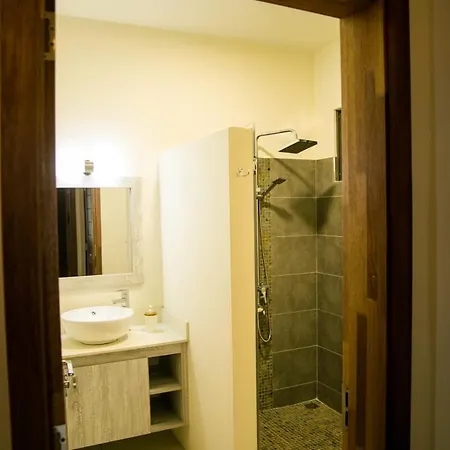 Luxury Westwood Apartment+Pool Flic en Flac Room photo