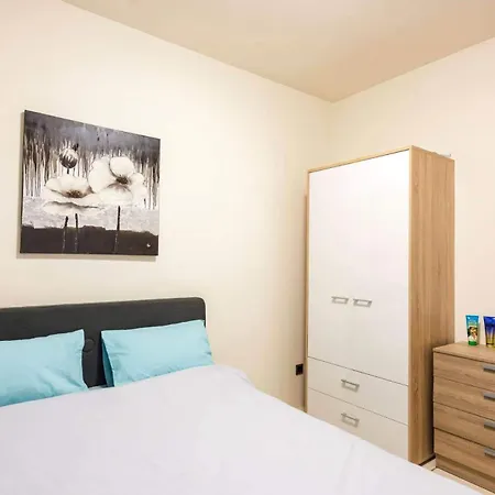 Luxury Westwood Apartment+Pool Flic en Flac Room photo