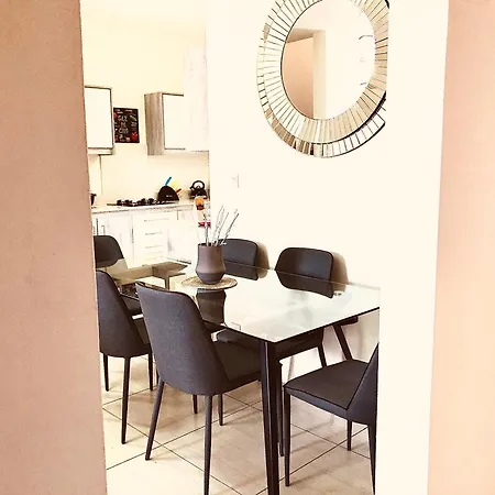 Luxury Westwood Apartment+Pool Flic en Flac Room photo