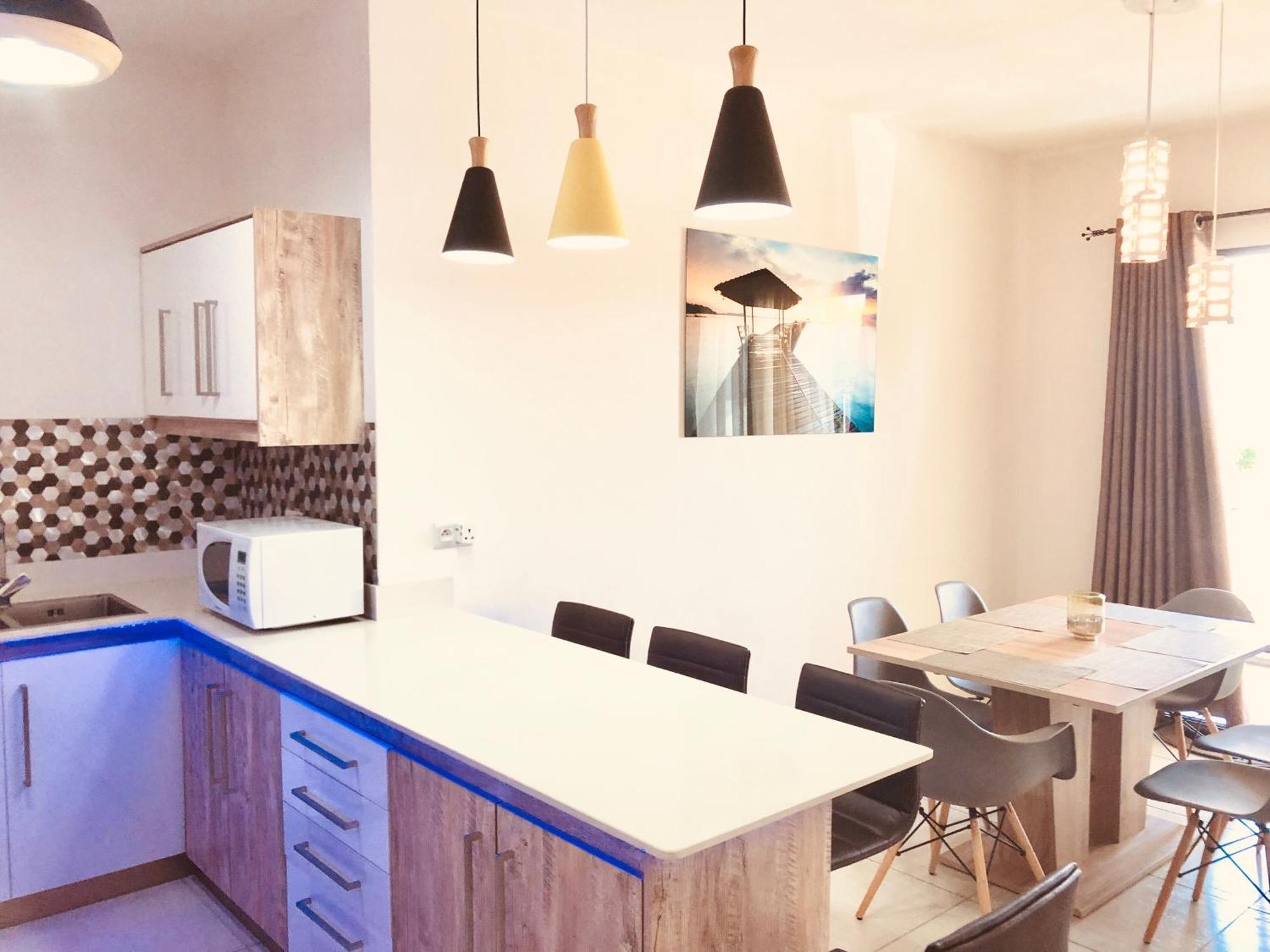 Luxury Westwood Apartment+pool Apartment *
