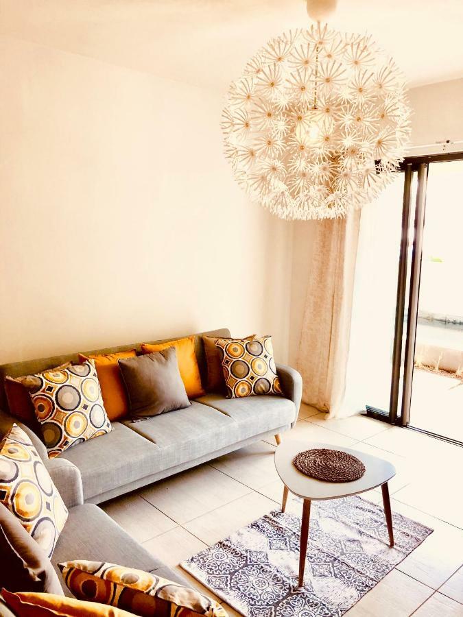 Apartment Luxury Westwood Apartment+pool