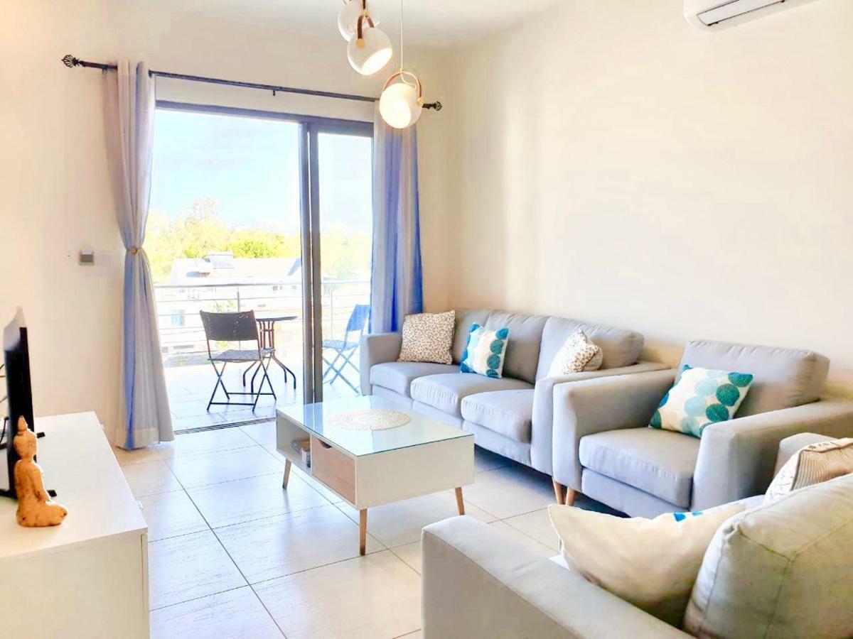 Luxury Westwood Apartment+pool Apartment
